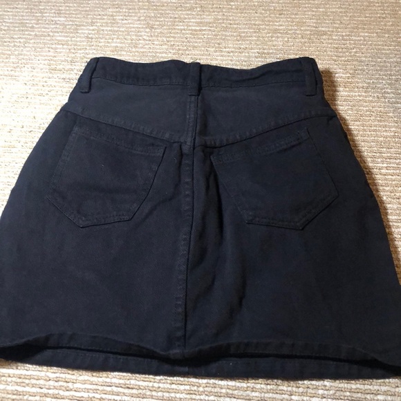 Brandy Melville Black Denim Skirt - Picture 2 of 2